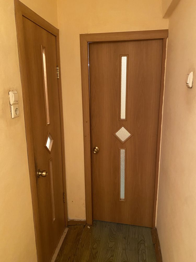 Продам мебель, ганитур, прихожую, шкаф, столик журнальный, тумбочку