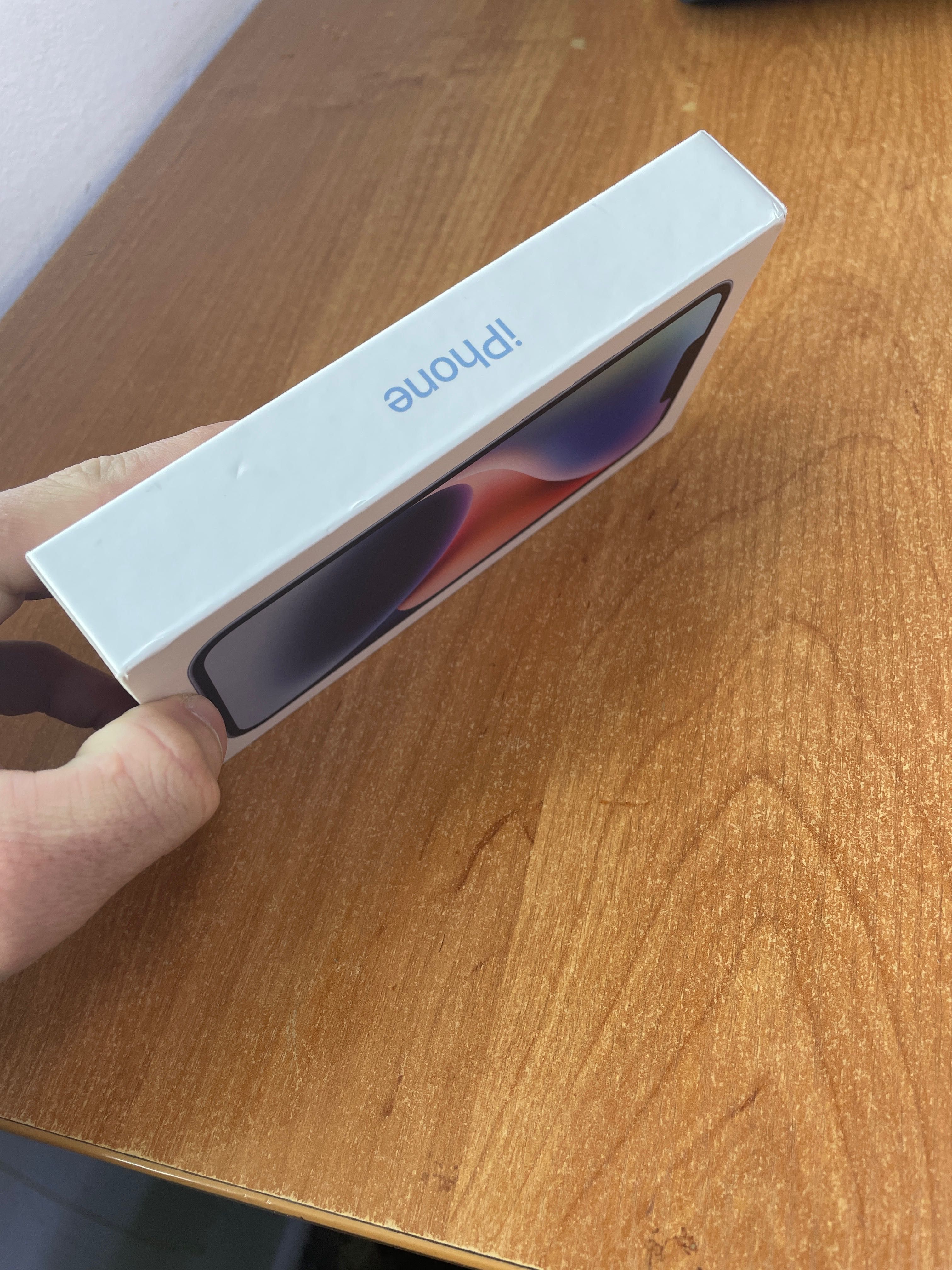 iphone 14 128g новый запечатнный