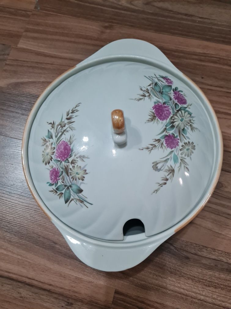 Продам супницу фарфоровую