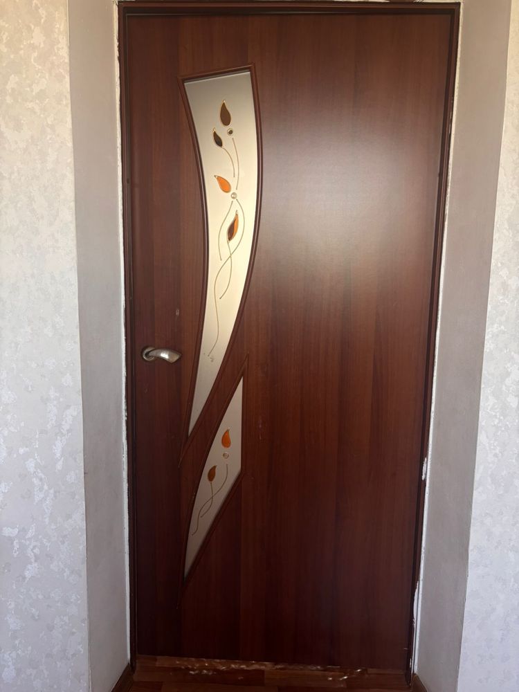 Двери продаются за 10000тг/штук