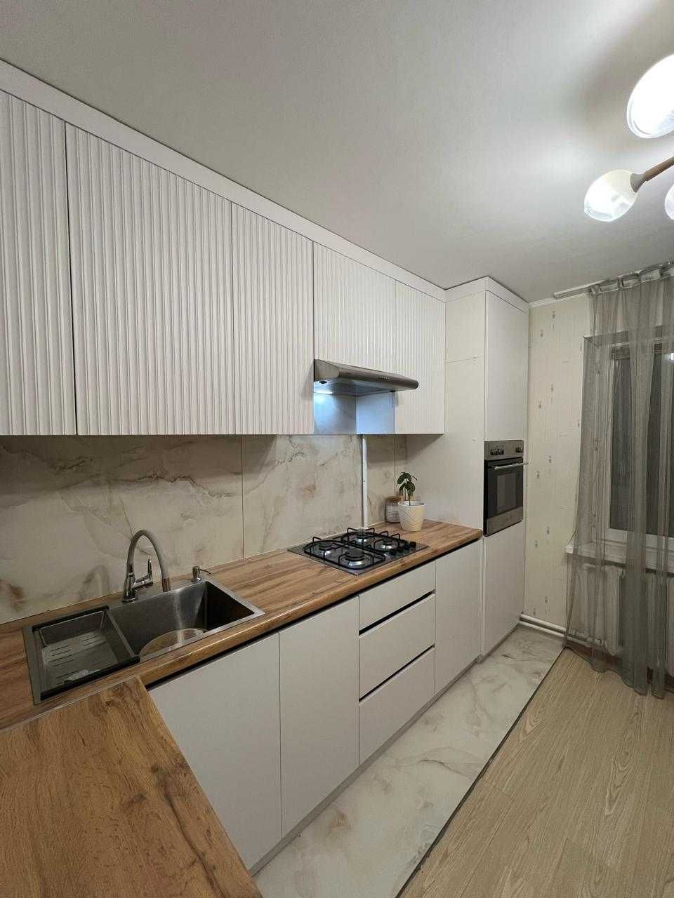 Продается 3-х комнатная квартира в Авангарде, 4 мкр., 19 дом.