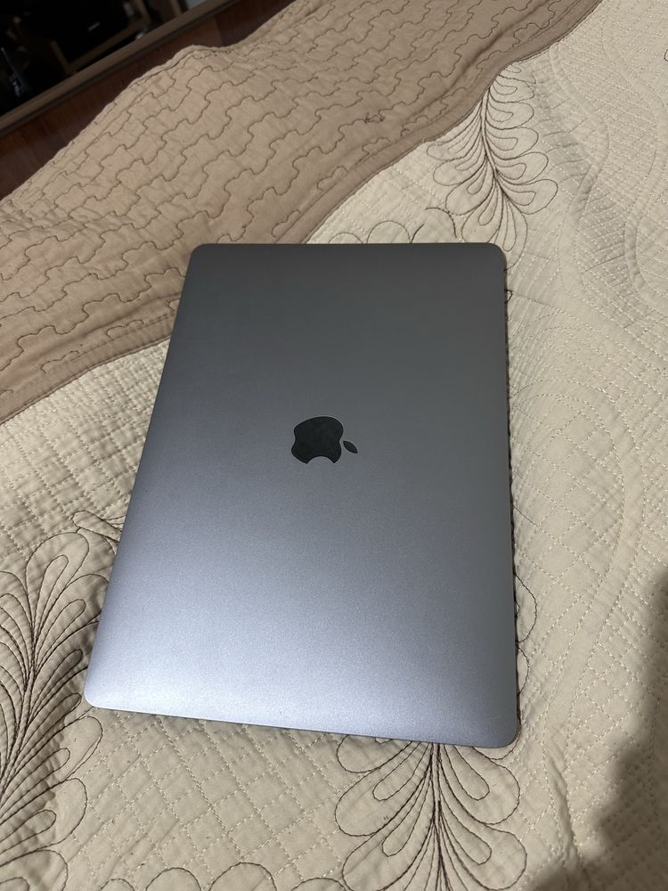 Продается MacBook Pro 13