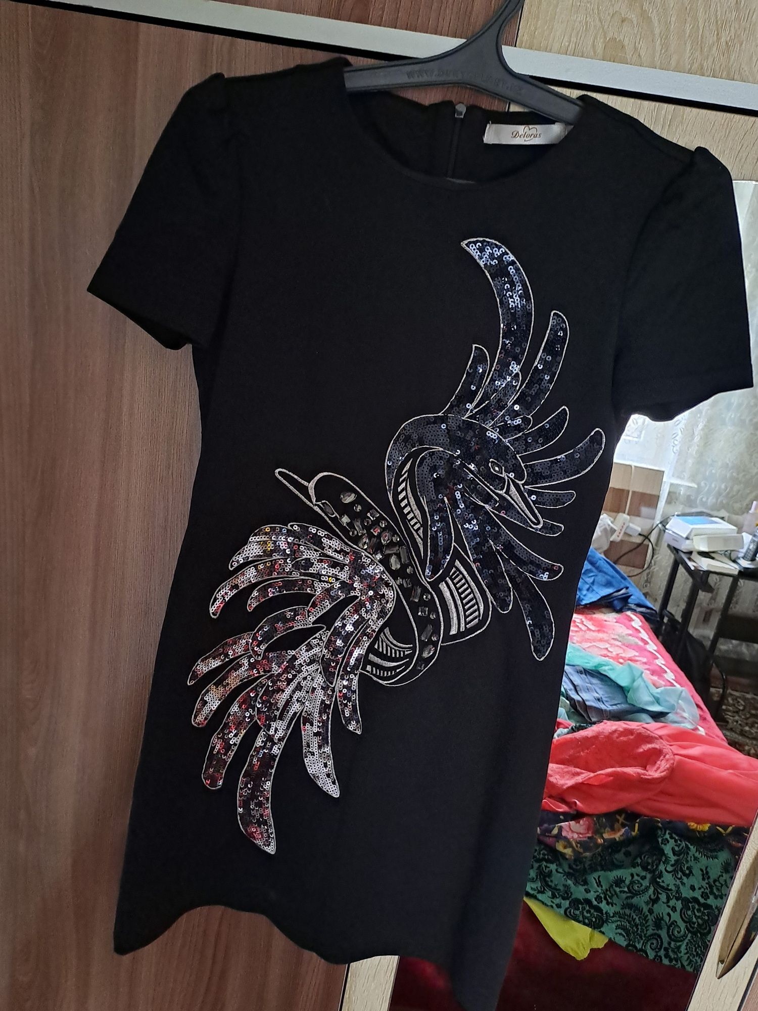 Продам разные платья