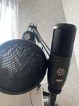 Продам микрофон akg