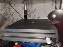 Продам ps4 pro на 1 TB