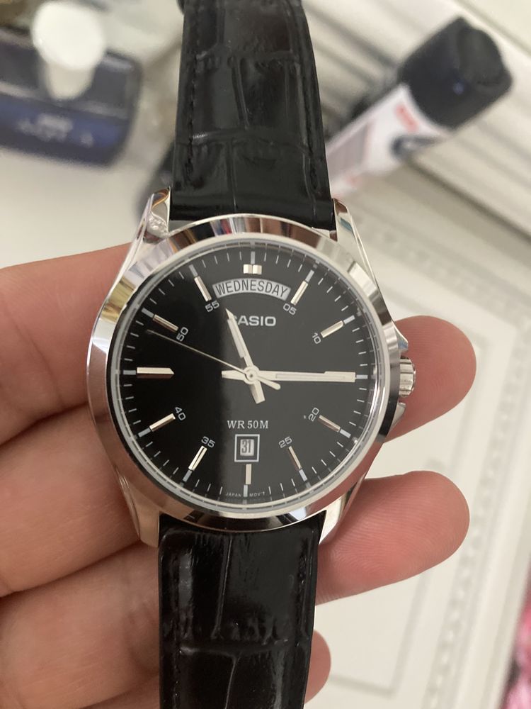 Продам часы casio