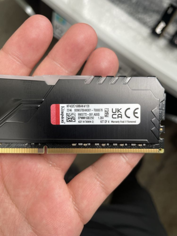 оперативная память ОЗУ kingston fury beast KF432C16BBK4/128