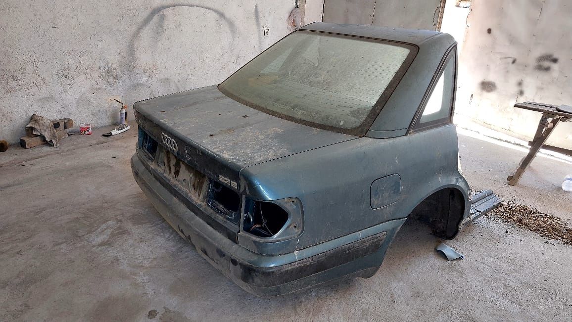 Задная часть кузова Audi 100 C4