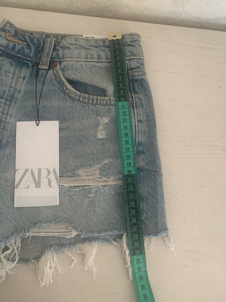 Женские шорты фирмы Zara