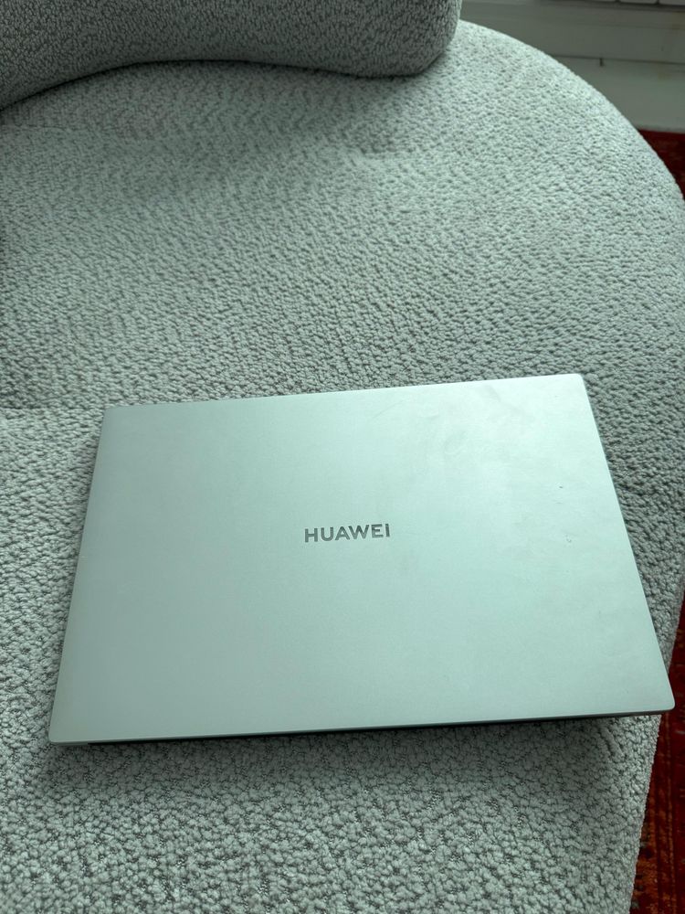 Продам ноутбук Huawei MateBook D14