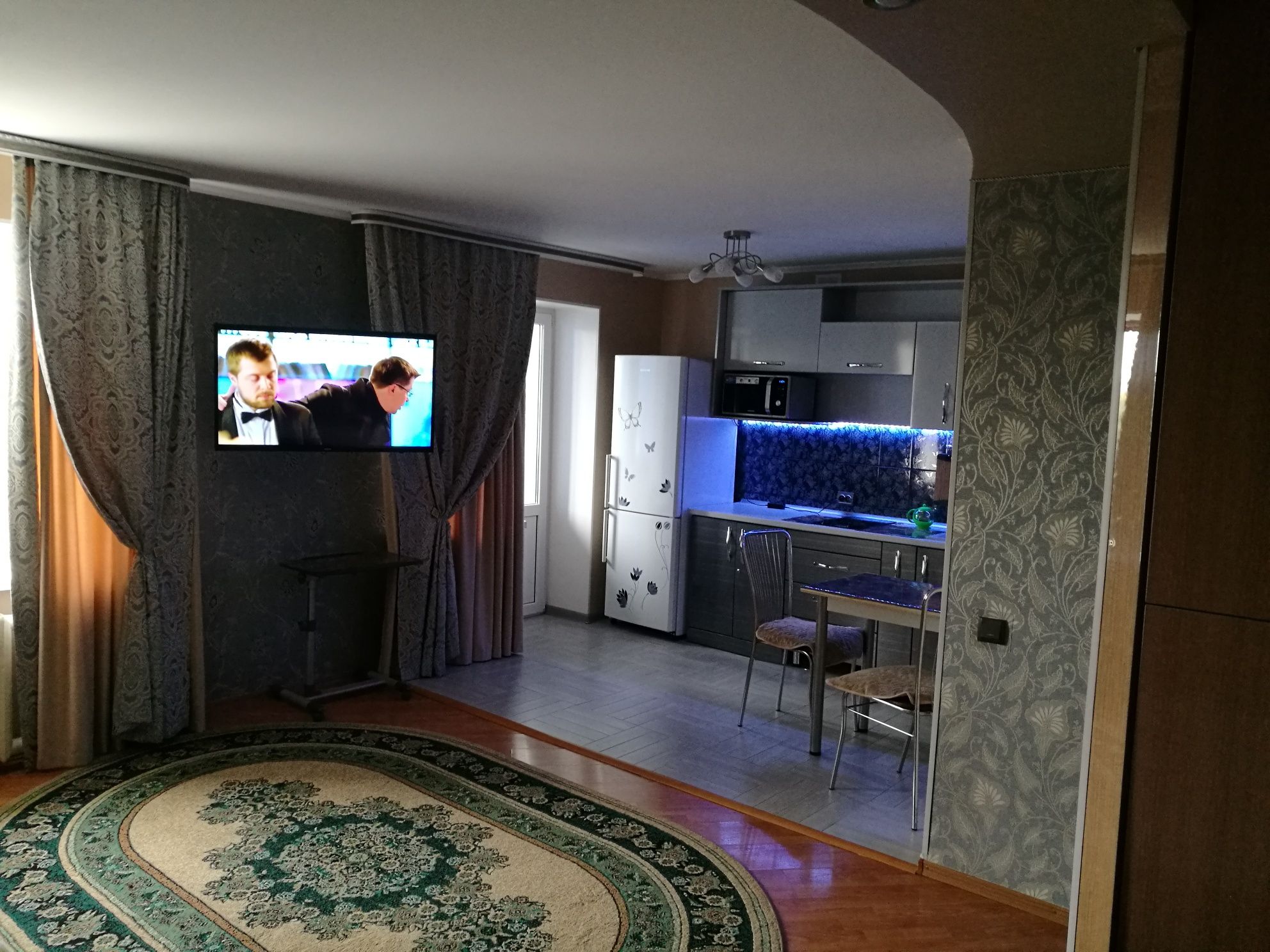 Сдам 1комн.Евро.улуч.КОНДИЦИОНЕР/Smart TB,Wi-Fi (от 7.000/2ч