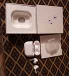 Продам наушники AirPods новые