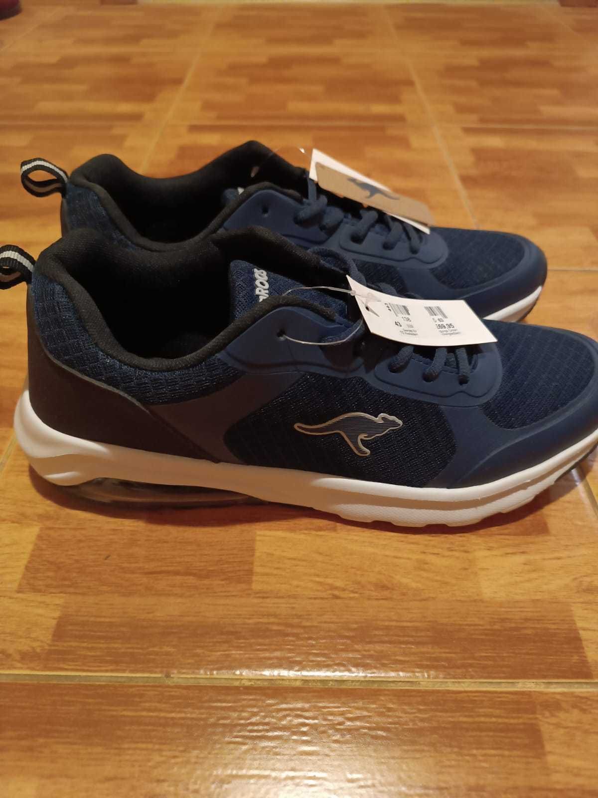 новые кроссовки известного бренда KangaROOS - 43 р