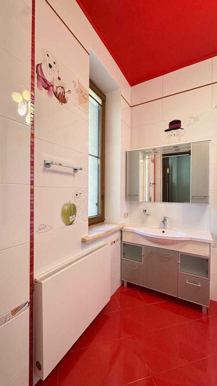4-комнатная квартира · 205 м² · 6/6 этаж, Чайковского 149