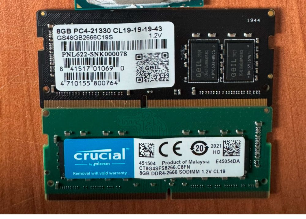 Продам ОЗУ DDR4 2666 2-шт в отличном и рабочем состянии.