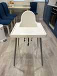 Продам стол для кормления ikea