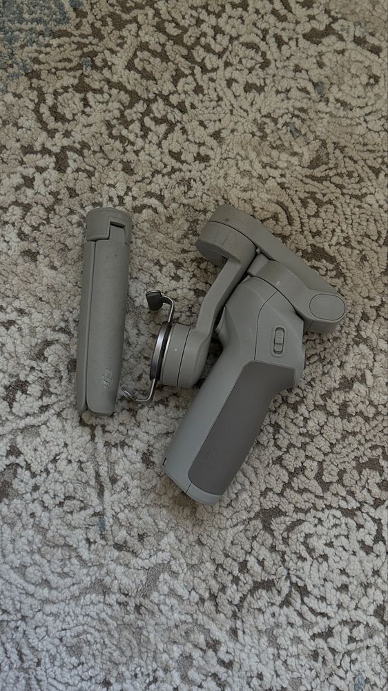 Продается Стабилизатор Dji osmo mobile se