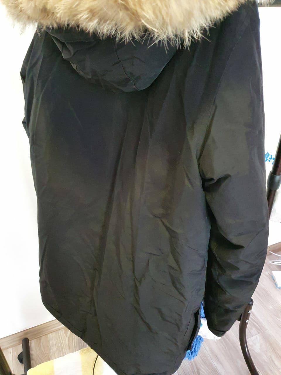 Продам куртку WOOLRICH