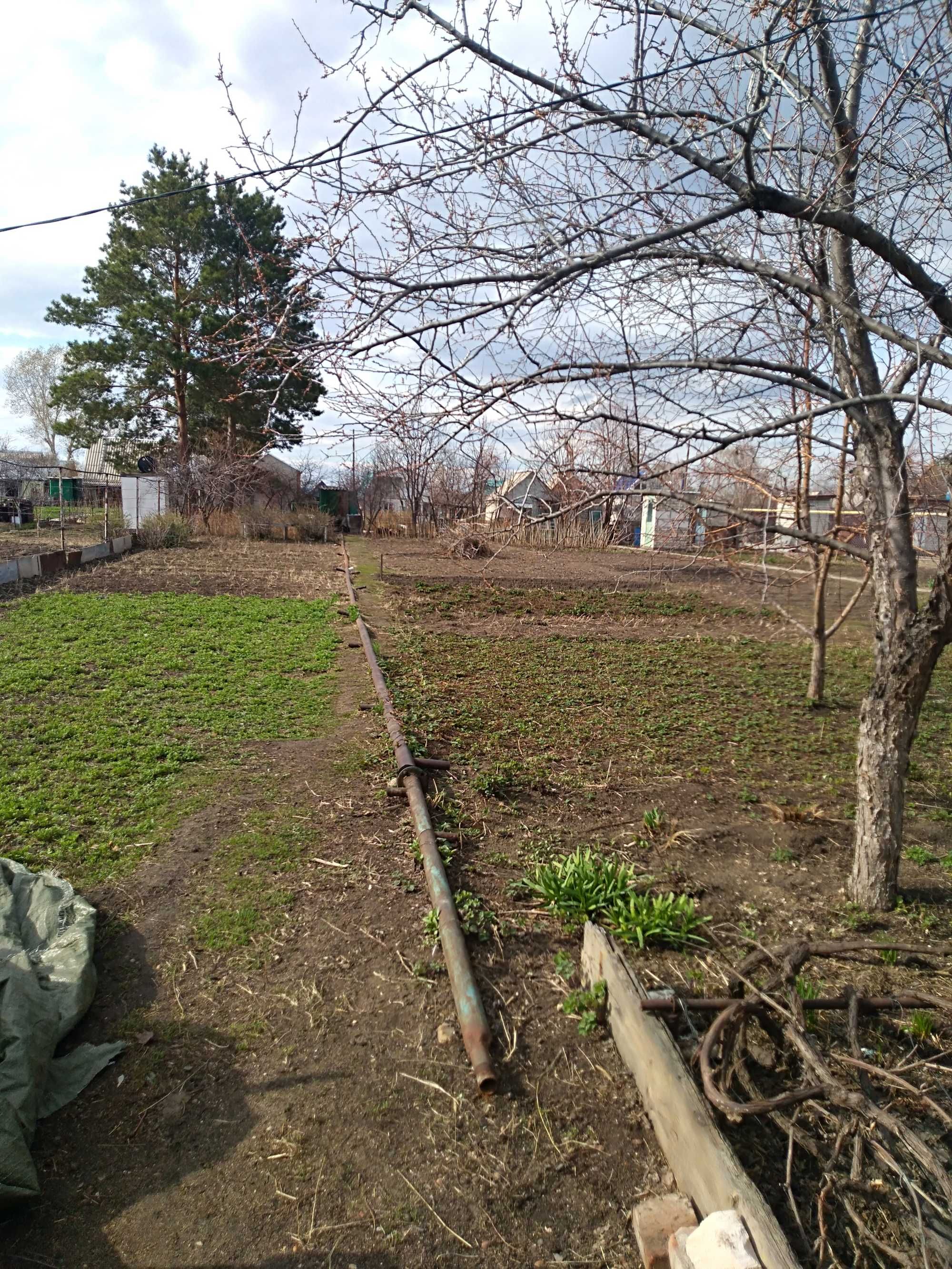 Продам дачу в чистом районе.  Трасса остановки.