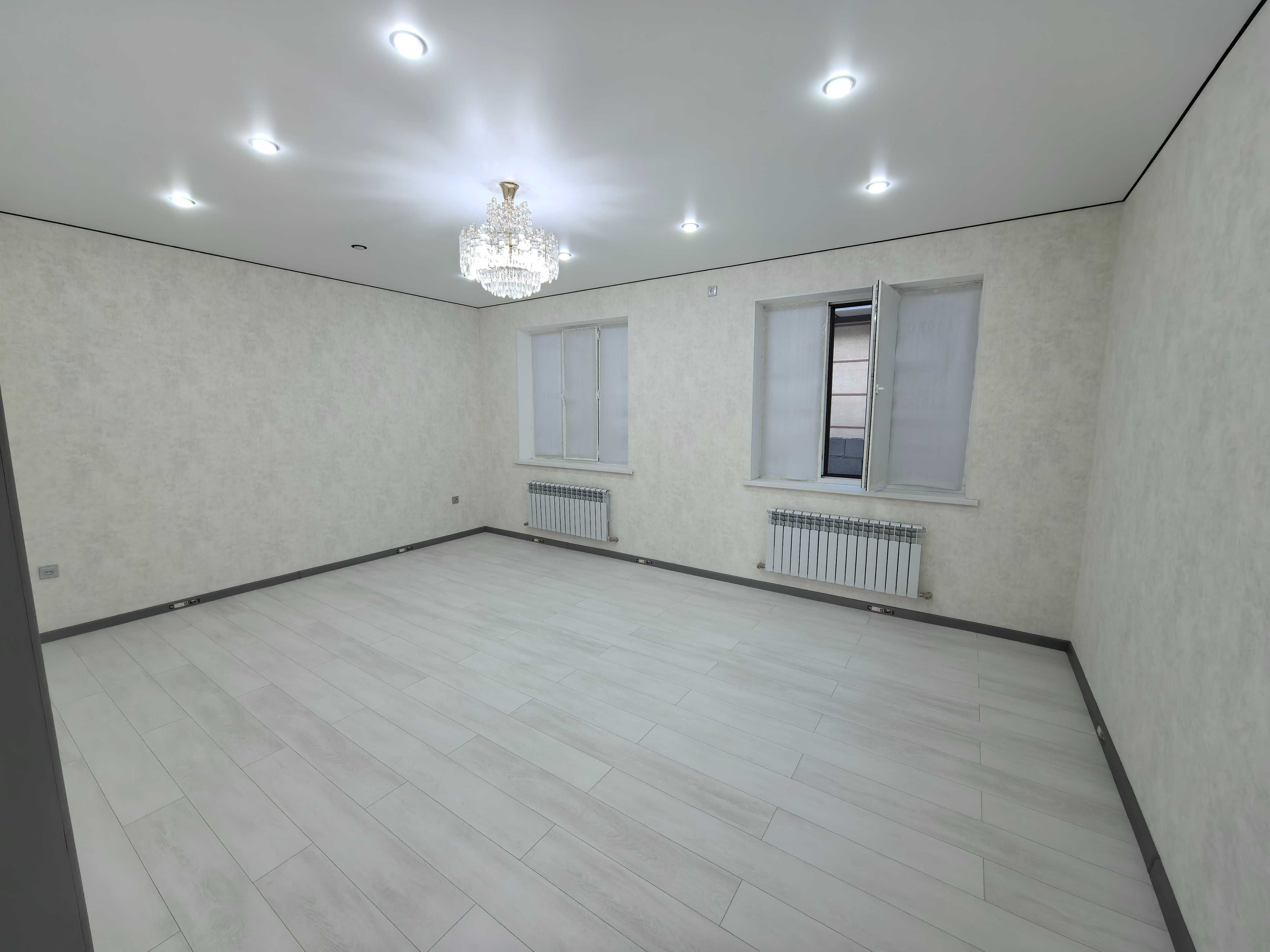 Продается дом в 12б микрорайоне.