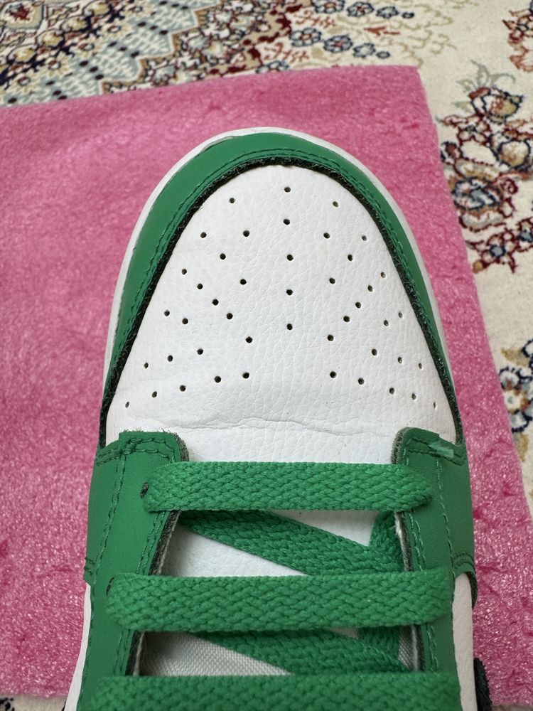 Nike Dunk оригинал, почти новые, 2-3 раза носил