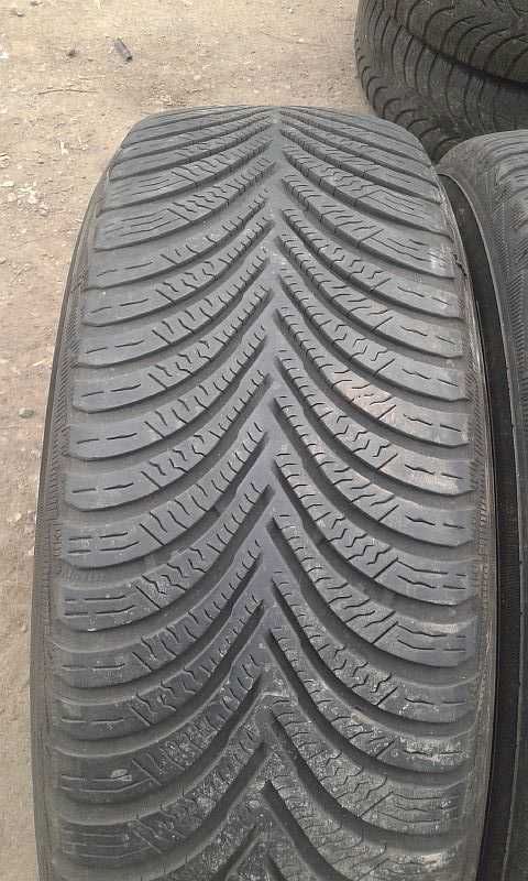 Шины 195/65 R15 - "Michelin Alpin 5" (Германия), зимние.