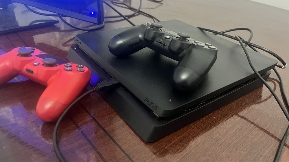 PS4 + годовая подписка PS Plus + топовые игры | Идеальное состояние