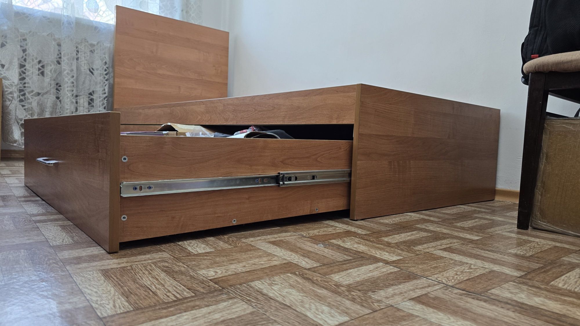 Кровать 80×200 в хорошем состоянии