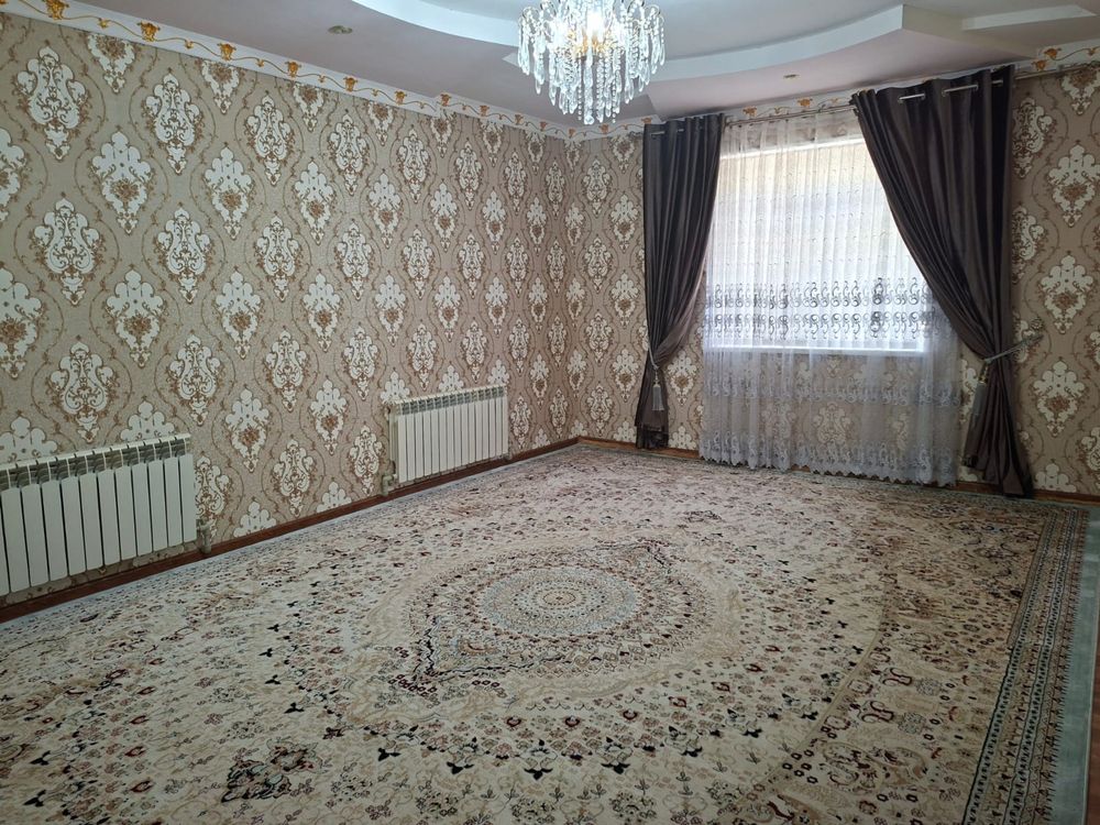 Сарыағаш қаласы.Самал 2 мөлтек ауданында ҮЙ сатылады.