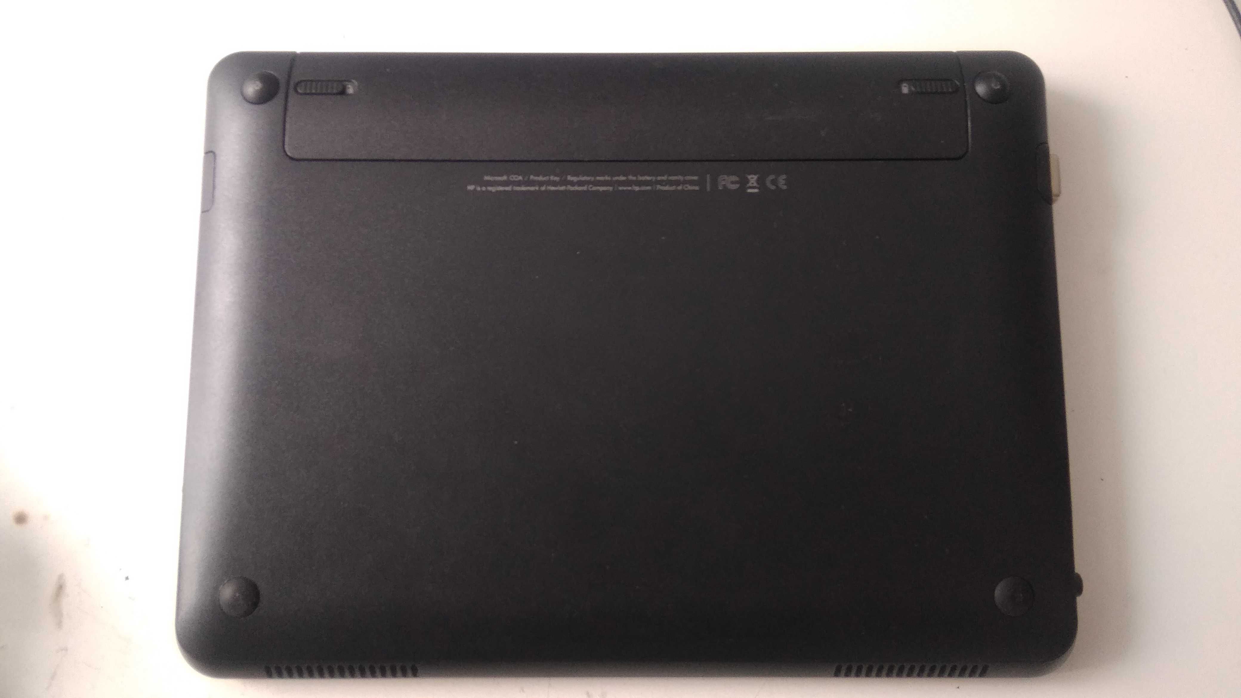 Нетбук HP Mini + сумка