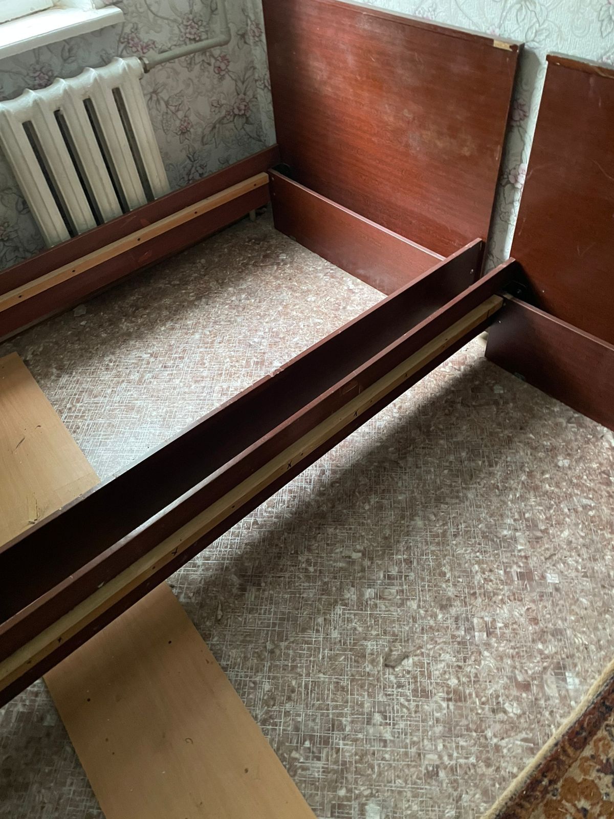 Кровати 1.5 стальные.