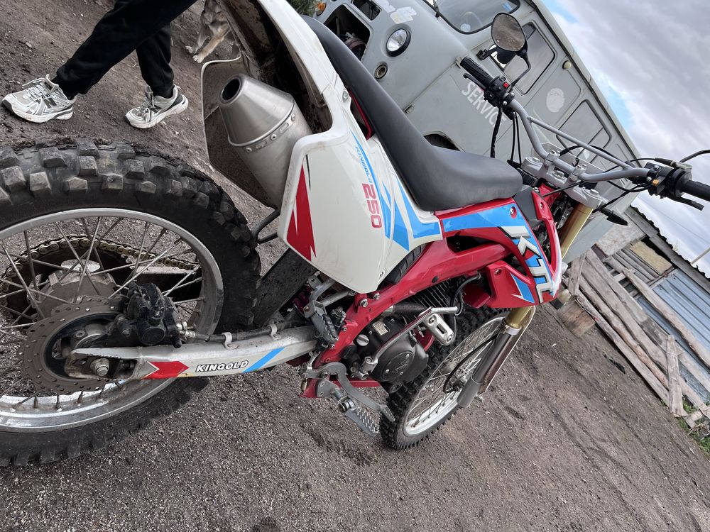 Продам мотоцикл эндуро KTL 250