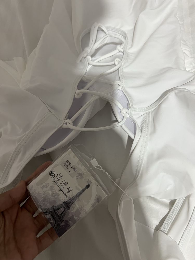 Продам новый купальник