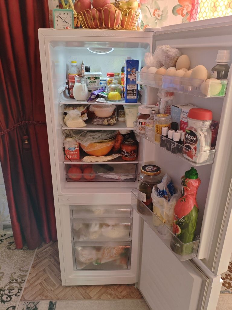 Продам холодильник