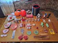 Игрушки ,Детские часы ,шкатулки ,статуэтки ,магнитики  и другое