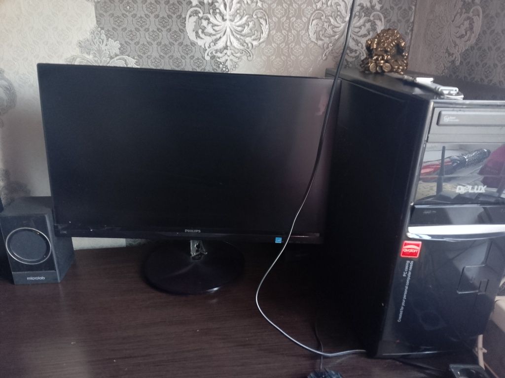 Продаётся монитор