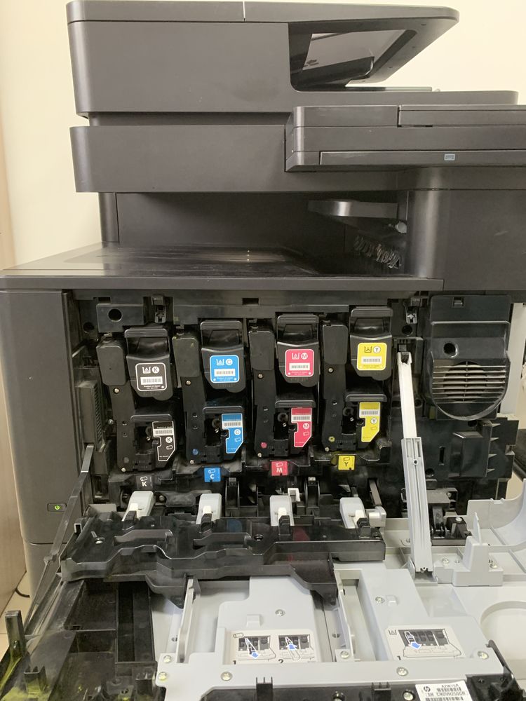 Принтер Color Laser Jet Flow M880