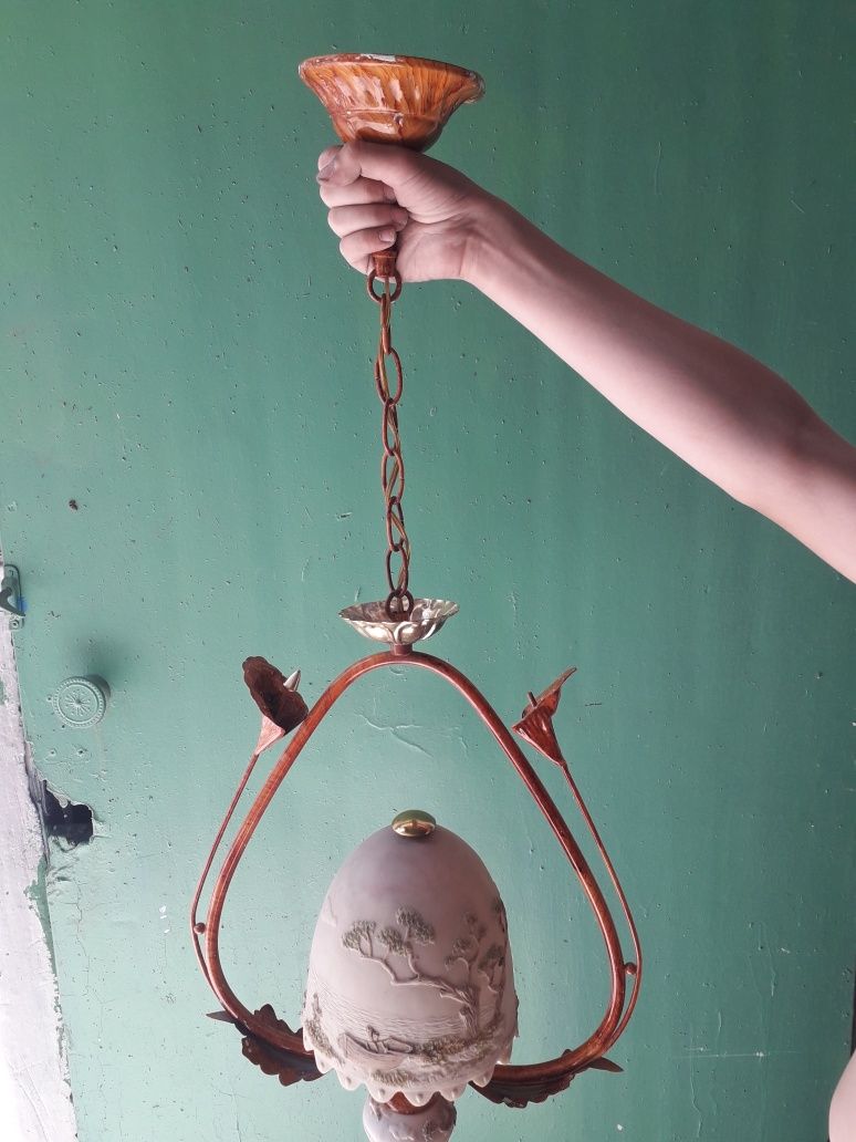 Продам красивые люстры.