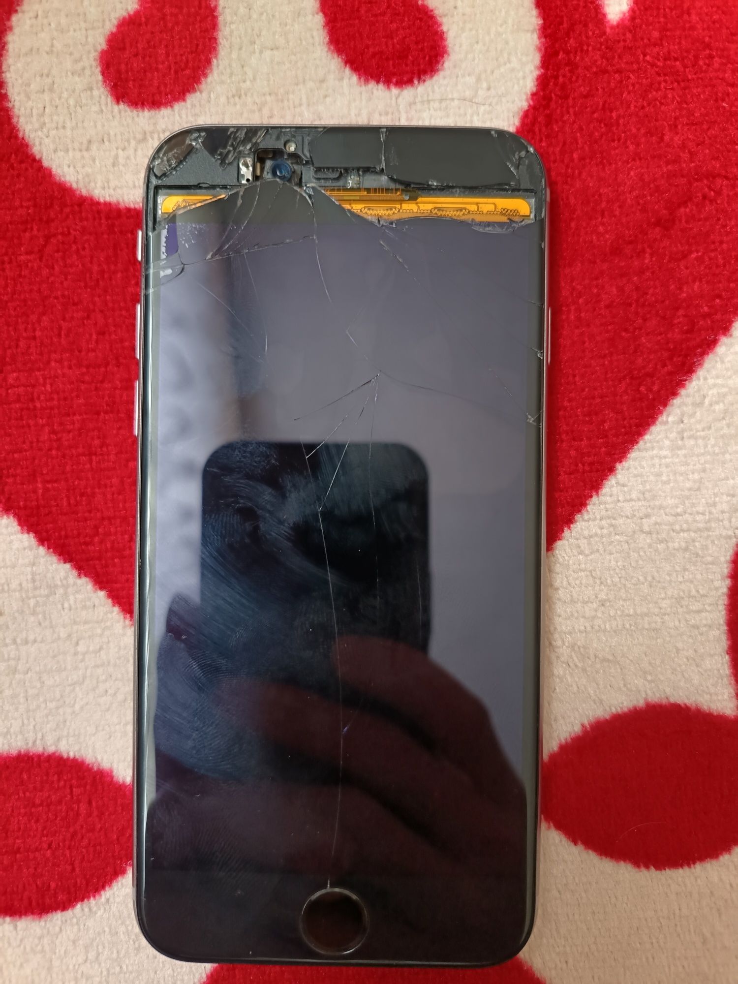 IPhone 6s 64 GB на запчасти - 3000тг