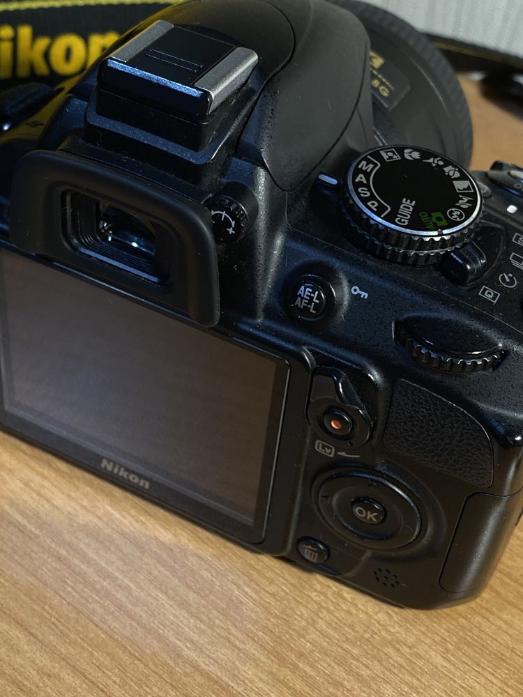 Фотоаппарат Nikon D3100 + объектив 35 мм