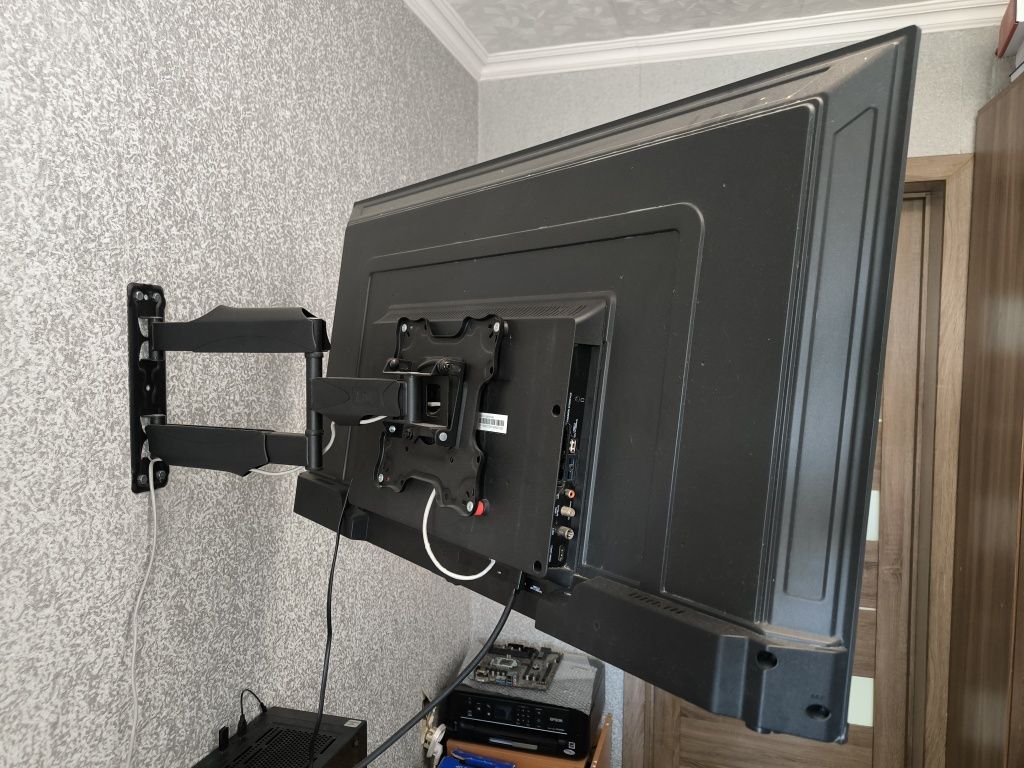 Телевизор qwat 4k 43