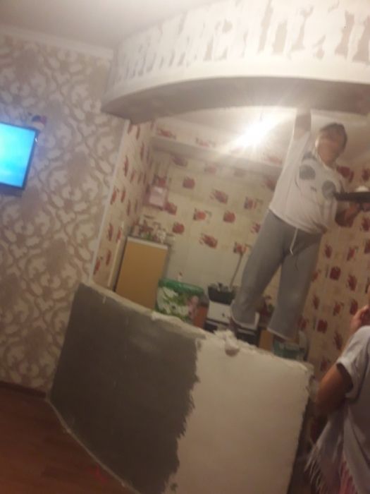 Делаю ремонт по квартир домам обой левкас и ъ.т.д