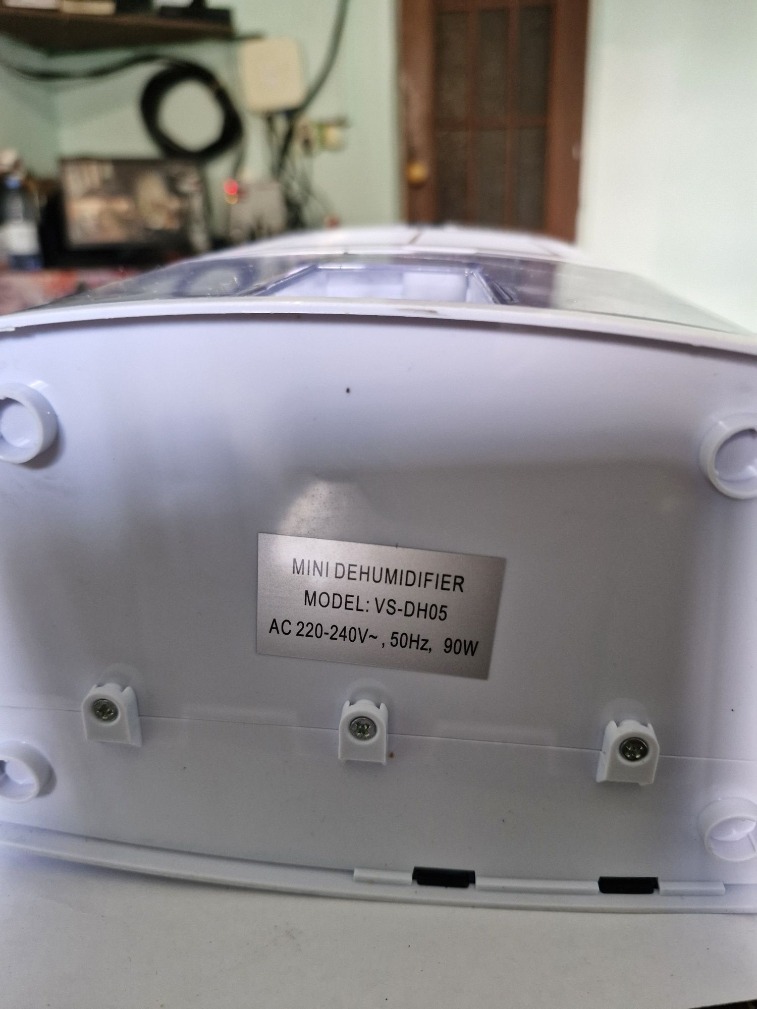 Осушитель воздуха Mini dehumidifier 90W.