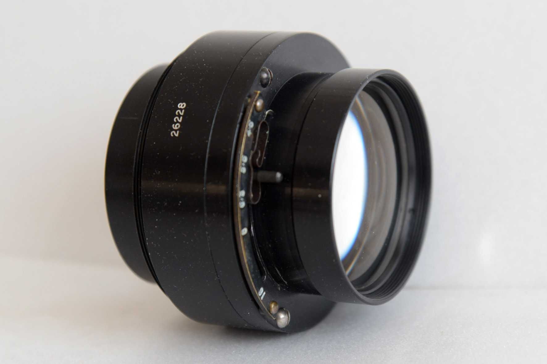 Объектив Xerox 8 1/4 inch lens f:4.5      210 мм    f/ 4.5