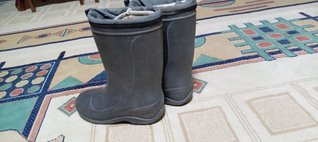 продам зимние сапоги megatop Б/У размер 37|38