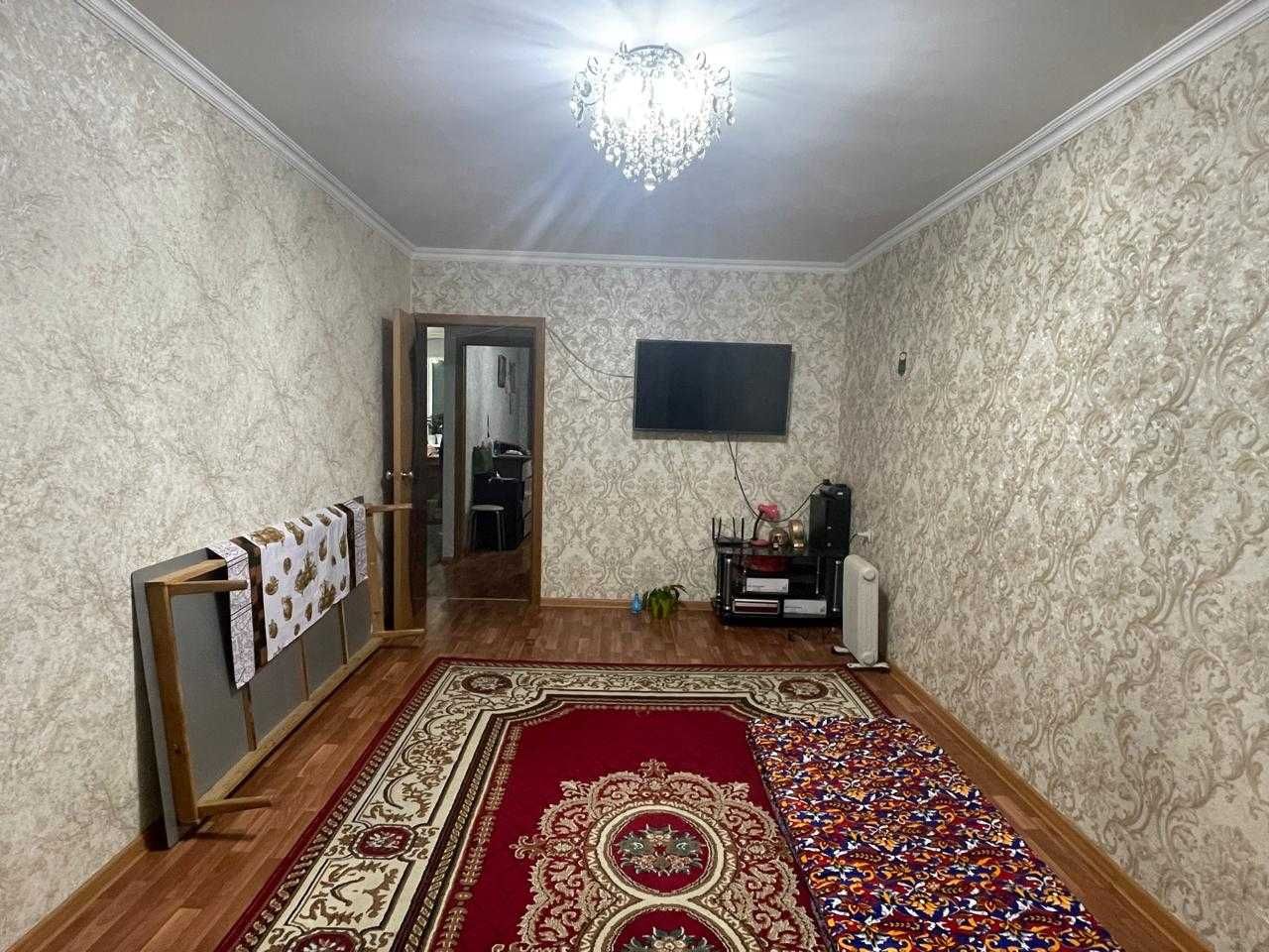 Продам 2-х комнатную квартиру по Мира 4-ый микрорайон 4/5 эт