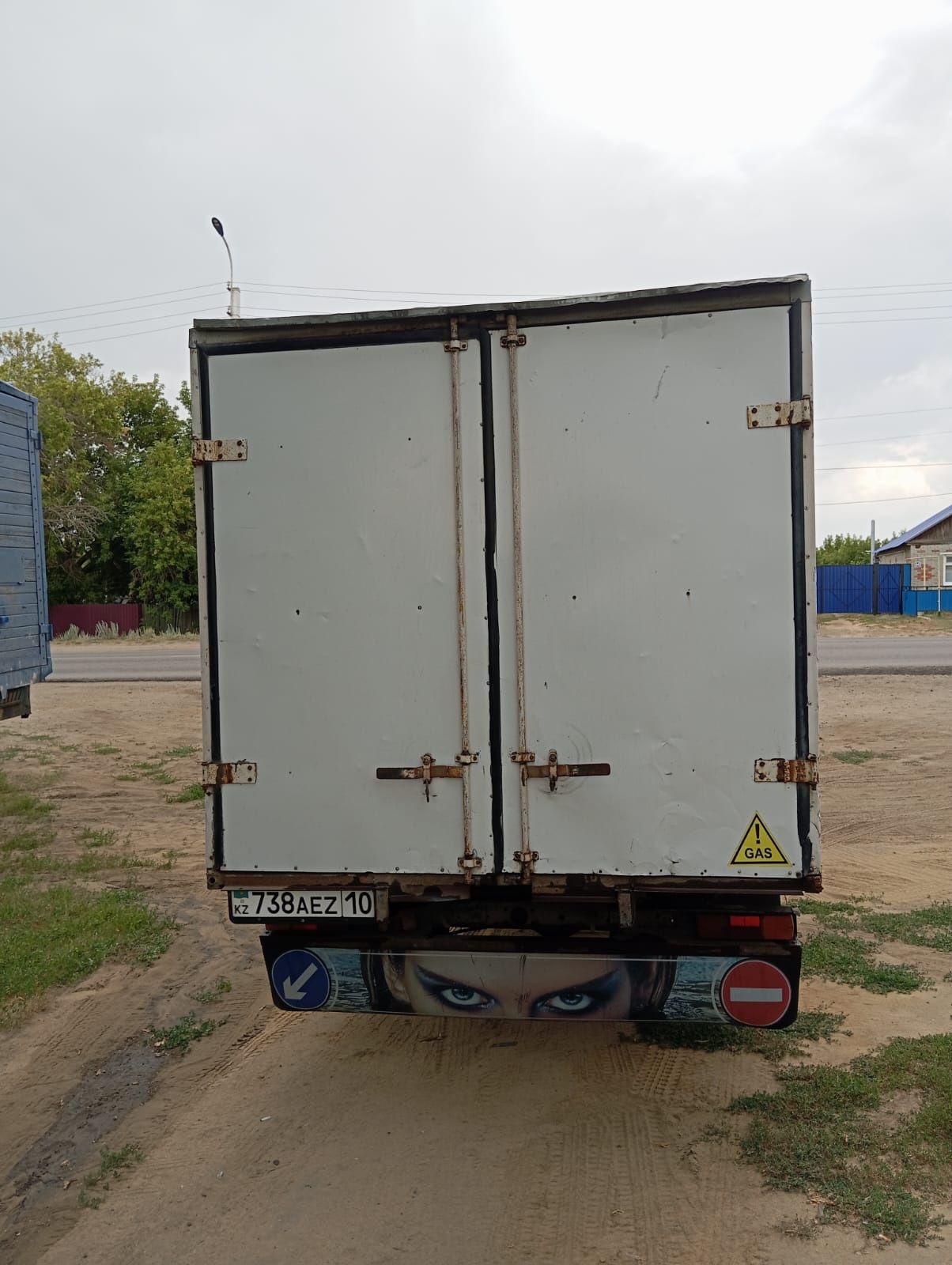Продам газель                                              .