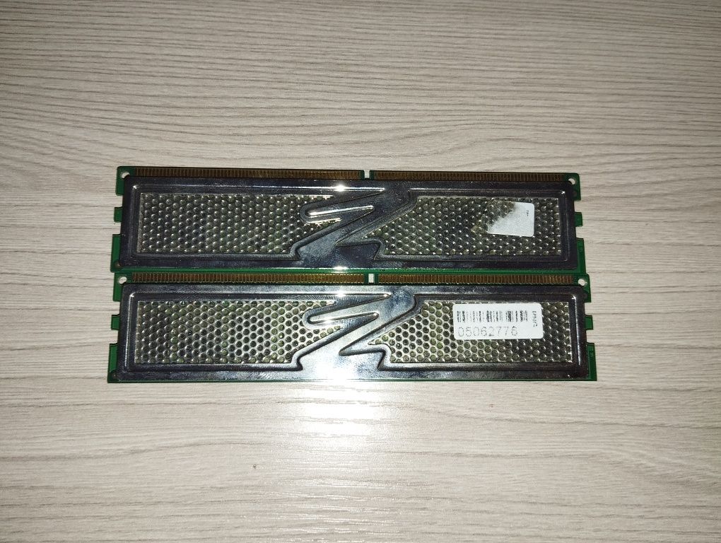 OCZ Platinum revision 2 по 1GB каждый