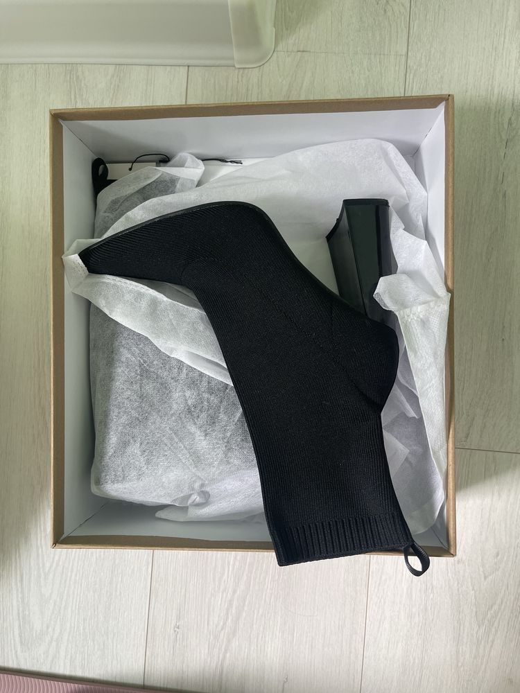 Продам ботильоны, туфли ZARA