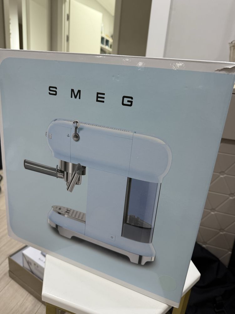Кофемашина Smeg